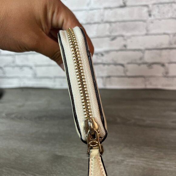 COACH Round Zip Wallet Leather F76517  Accordion Zip Around Wallet - Picture 4 of 9